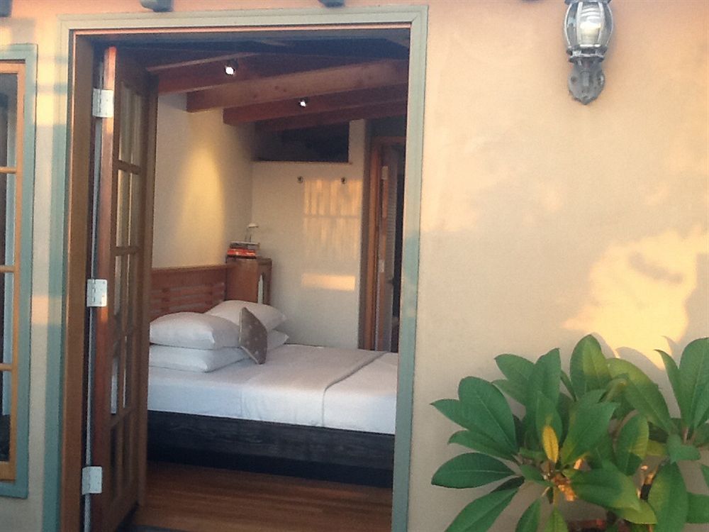 Secret Garden Inn เดลมาร์ ภายนอก รูปภาพ